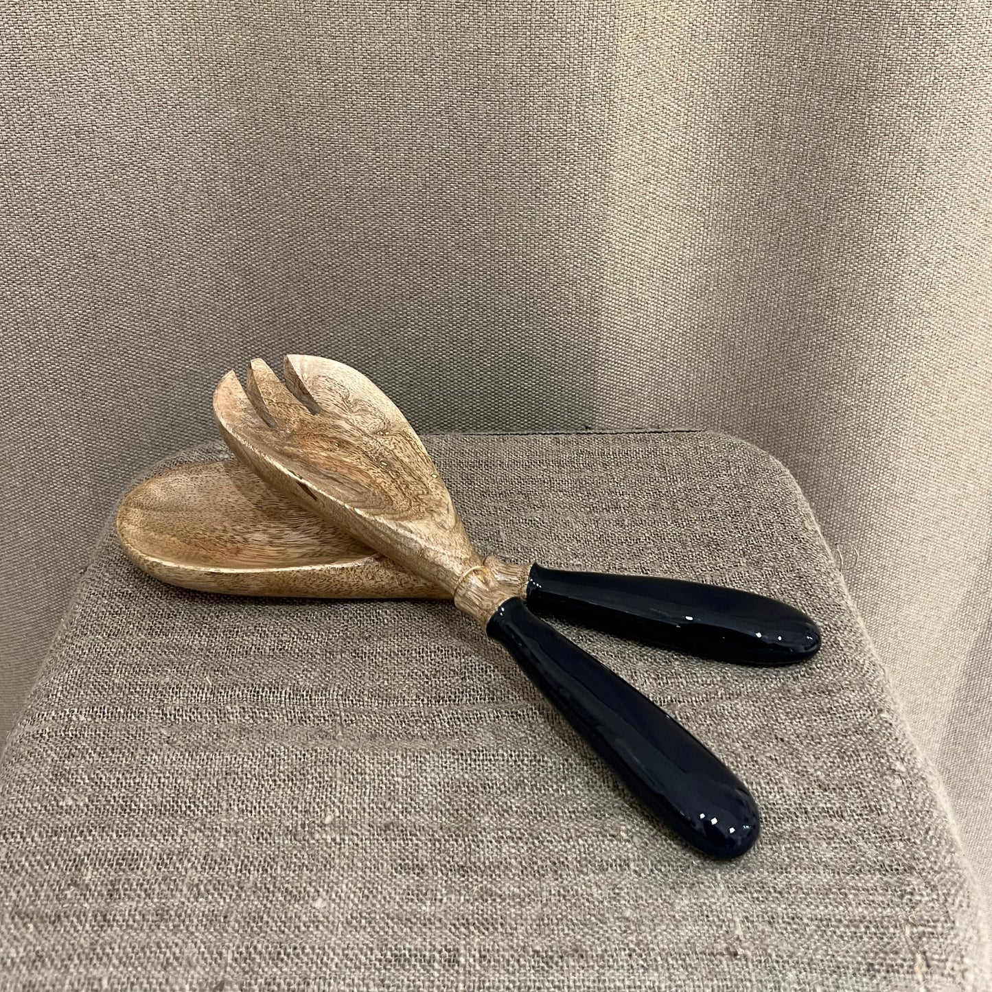 Cubiertos de madera y esmalte